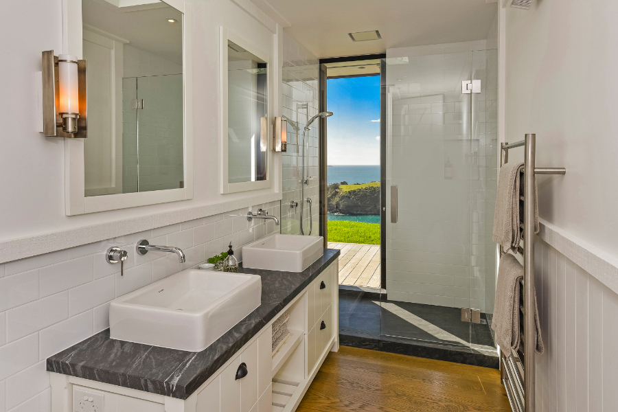 HOT 2015 Ak - BoldMoves- Pg22 K2Builders -vanities 1-112